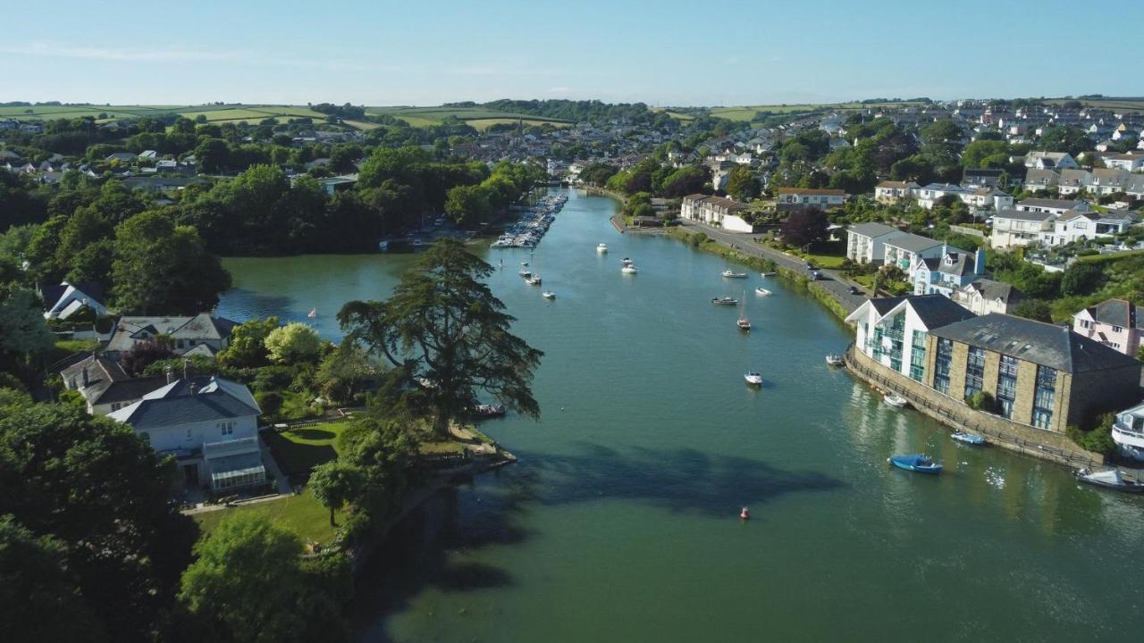 Riverside Apartment With Views And Parking Kingsbridge  Extérieur photo